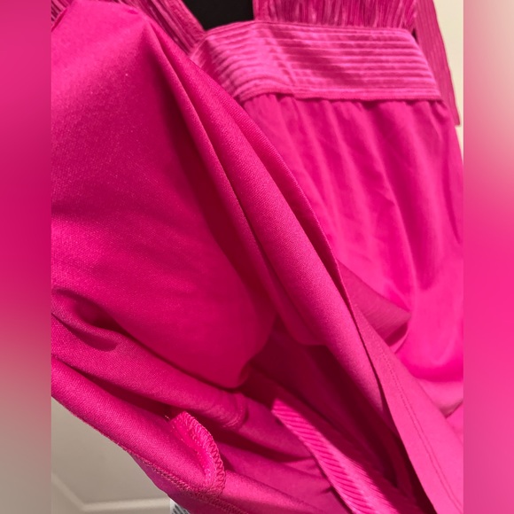 Sincerely Jules Fuscia dress. - Picture 5 of 11